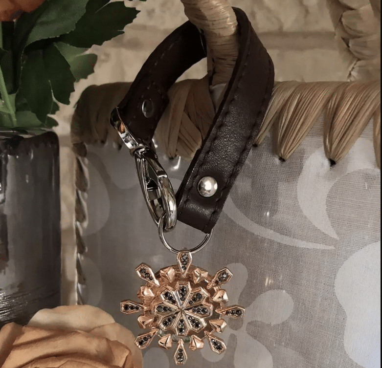 lanière cuir noire